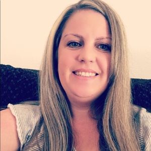 Meet your Posher, Candace